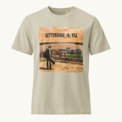 Bettendorf, IA Vintage Tee